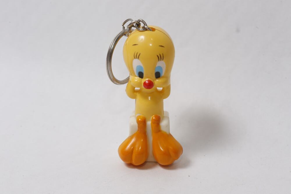Warner Bros Looney Tunes Tweety Bird Plastic Keychain With Light ~ 260909-WH 13
